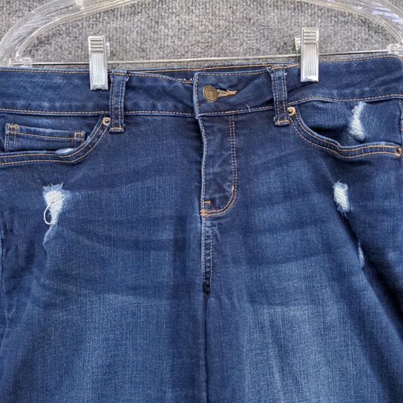 Time & Tru Women's Mid Rise Jean Shorts Blue Size 6 Distressed Cotton Blend - Picture 6 of 14